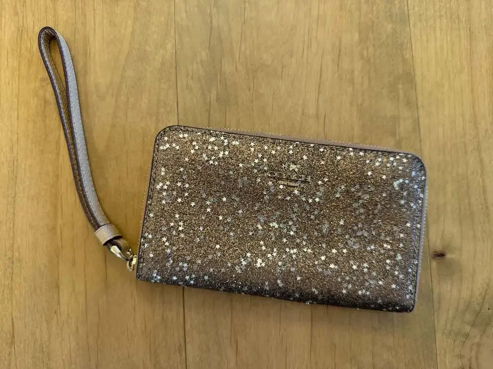Coach F23448 Phone Wallet in Gold Star Glitter Print